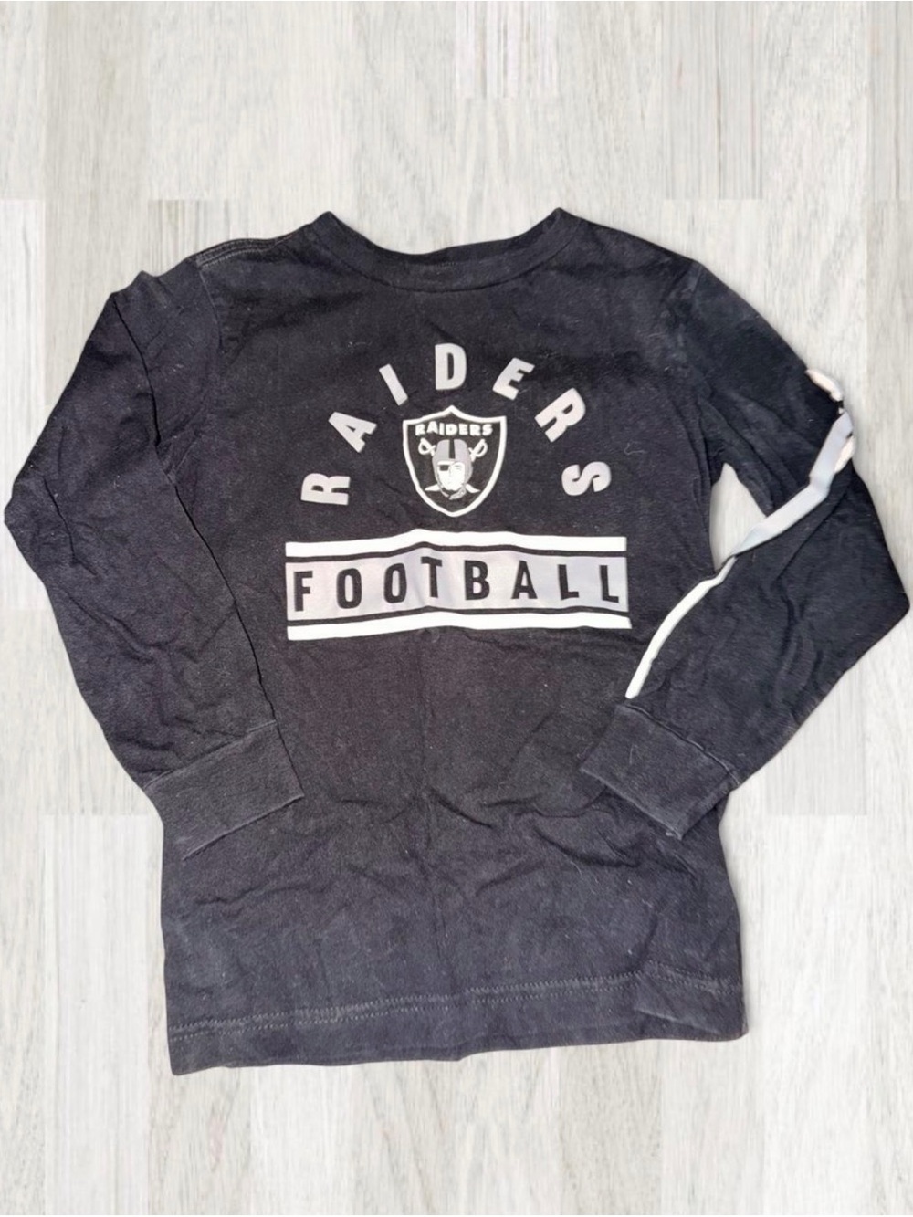 NFL Kids Black Long-Sleeve Raiders Football Tee